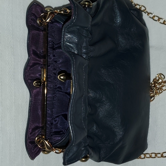 Leather Crossbody 🥳 - Picture 2 of 2